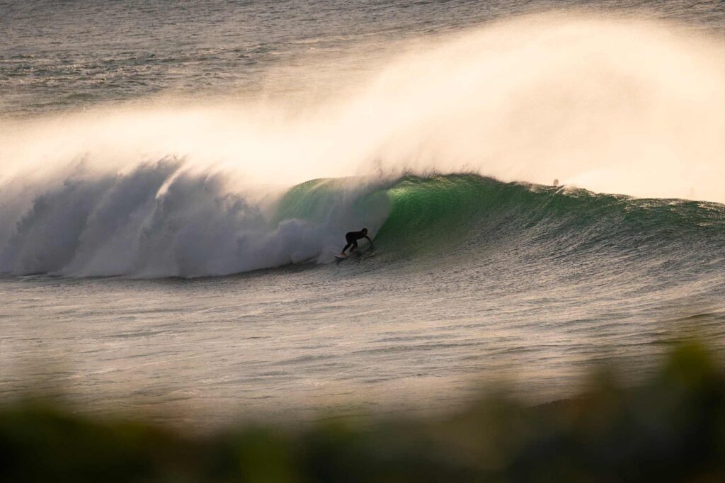 Camila Cardoso juste avant de se caler dans le barrel en frontside